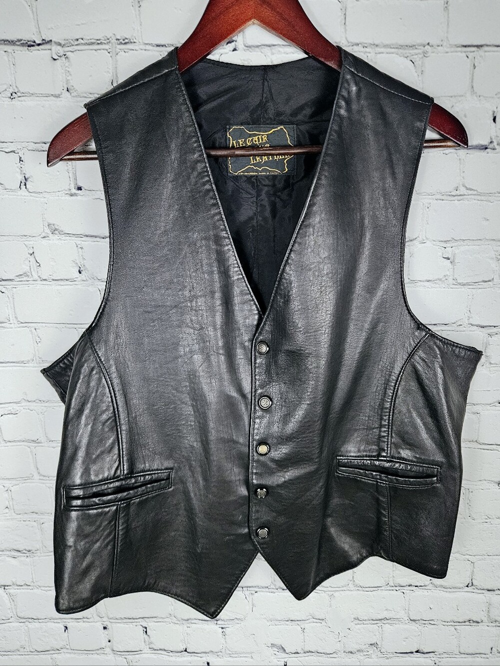 NIKO LEATHER | soft supple leather snap button close vest